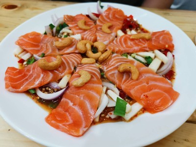 เมนูของร้าน โคตรยำ ห้วยขวาง