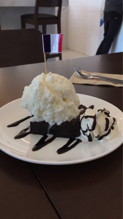 อาหาร หรือ เครื่องดื่ม