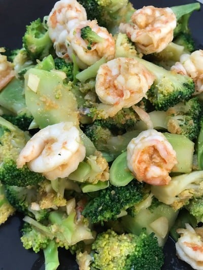 บร็อคโคลี่ผัดกุ้ง 🦐 บร็อคโคลี่ผัดกุ้ง 🦐