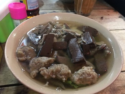 เกาเหลาเลือดหมู
