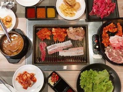 Seoul Light Korean BBQ Narathiwas - ratchanakarin road