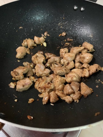 วิธีทำ หมูทอดกระเทียม วิธีทำ หมูทอดกระเทียม