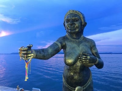 พาราเซลลิ่ง (Parasailing) เกาะเสม็ด