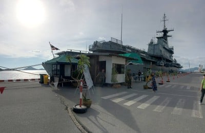 พาราเซลลิ่ง (Parasailing) เกาะเสม็ด