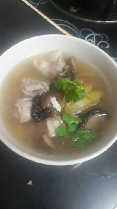 วิธีทำ ตุ๋นกระดูกหมูมะระ