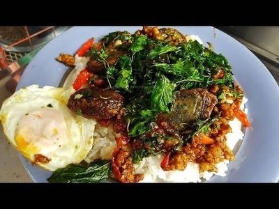 กะเพราไข่เยี้ยวม้า