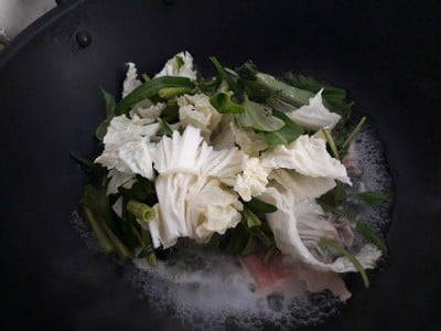 วิธีทำ สุกี้หมูน้ำขลุกขลิก