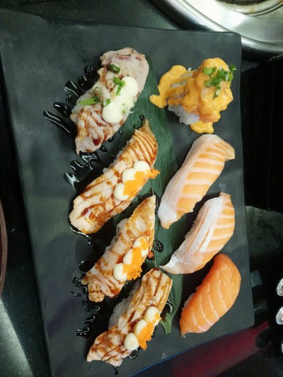 ซูชิตระกูลแซลมอล