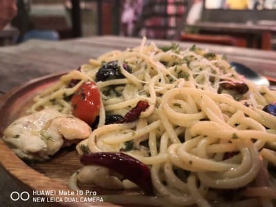 อาหาร หรือ เครื่องดื่ม