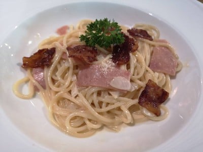 สปาเก็ตตี้คาโบนาล่า