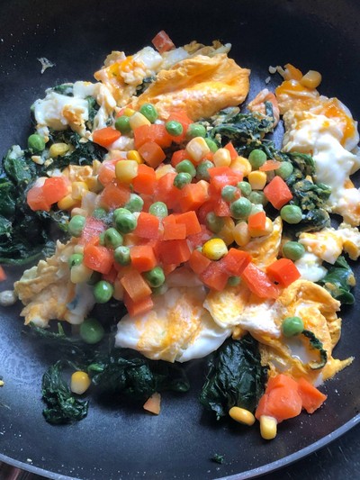 วิธีทำ ผักโขมผัดไข่