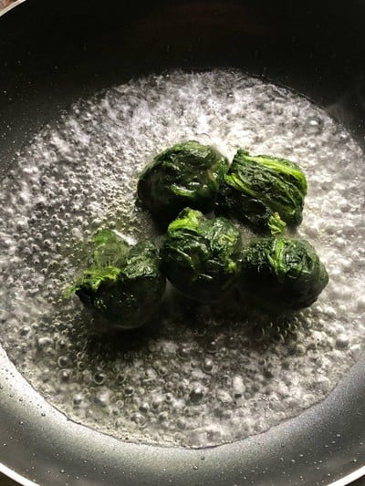 วิธีทำ ผักโขมผัดไข่