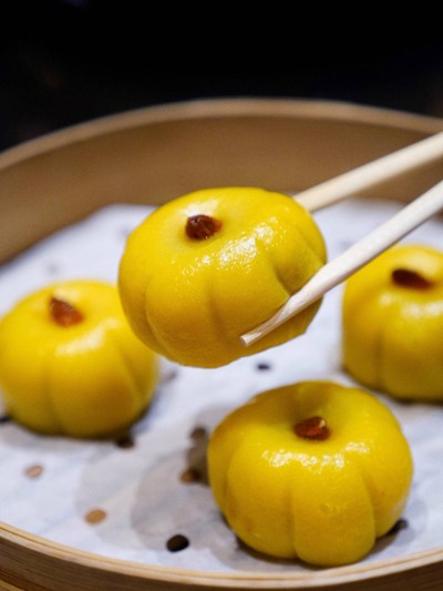 Pumpkin Rice Balls with Red Bean