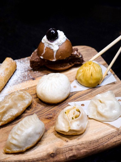 Top 8 Tasting Plate ($15AUD ~315฿)