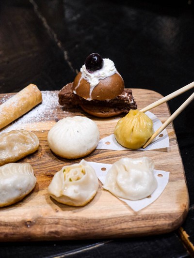 Top 8 Tasting Plate ($15AUD ~315฿)