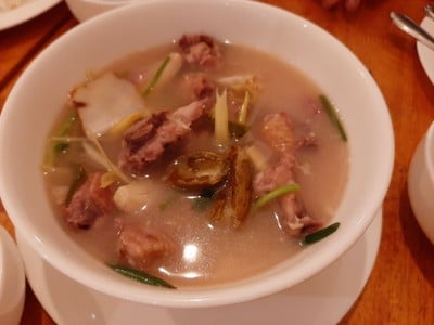 ไก่บ้านต้มมะขามสด