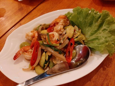 ผัดสะตอกะปิกุ้ง