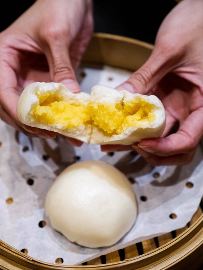 Steamed Custard Buns
