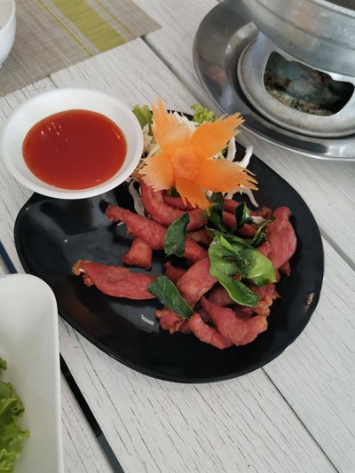 อาหาร หรือ เครื่องดื่ม