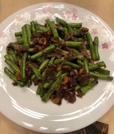 ถั่วฝักยาวผัดกะปิกุ้งแห้ง (สูตรจันทบุรี)