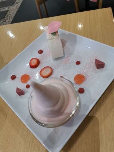 อาหาร หรือ เครื่องดื่ม