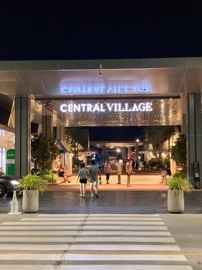 nike outlet central village