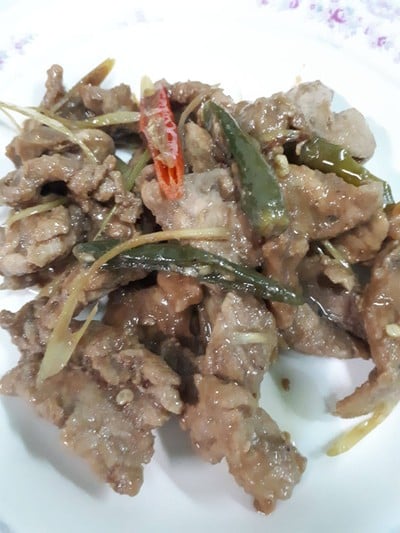 หมูผัดกะปิ