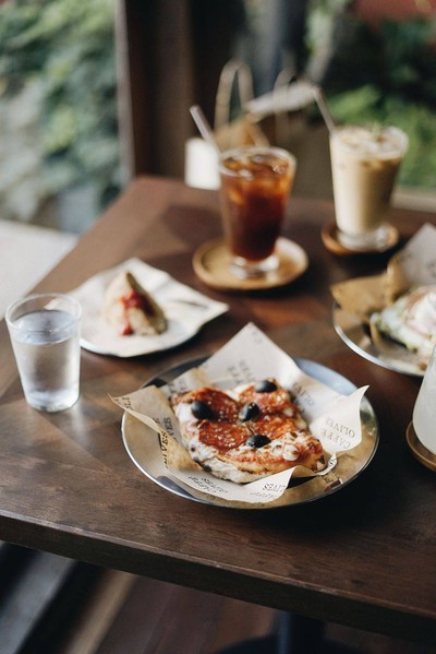 อาหาร หรือ เครื่องดื่ม