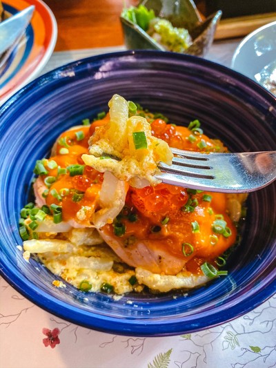 Salmon Udon uni sauce