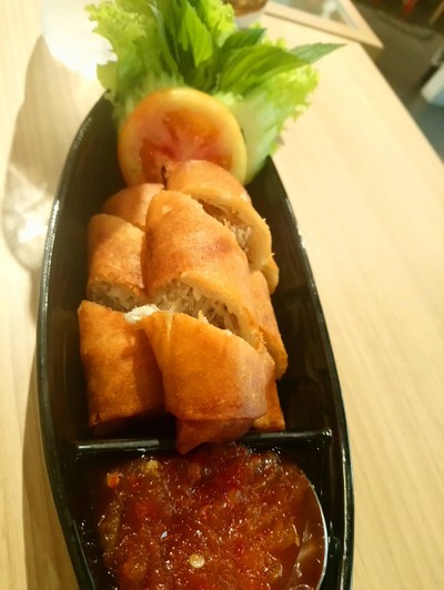 อาหาร หรือ เครื่องดื่ม