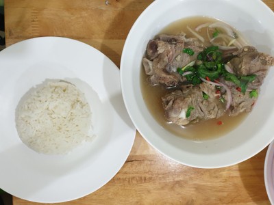 อาหาร หรือ เครื่องดื่ม