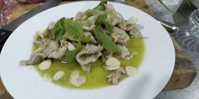 นั่งกิน นอนกิน นั่งกิน นอนกิน