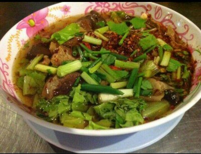 ต้มแซ่บไก่เนื้อ