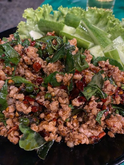 หมูผัดยี่หร่า