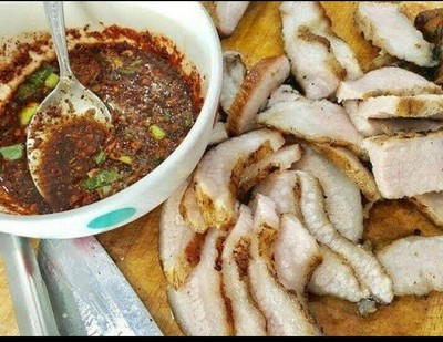 คอหมูย่าง