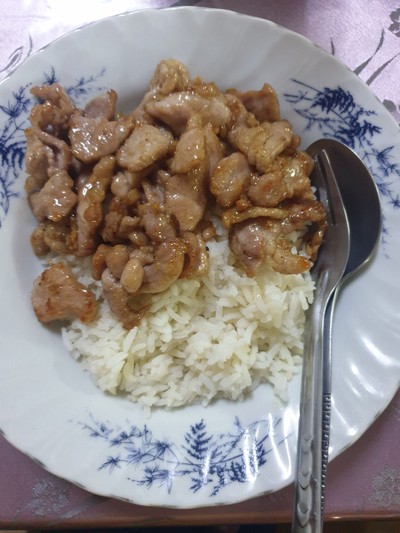 อาหาร หรือ เครื่องดื่ม