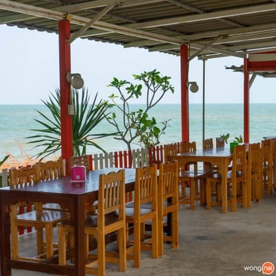 บรรยากาศ ครัวลุงมันซีฟู้ดชะอำ -