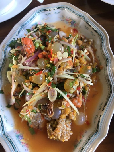 ยำสามไข่