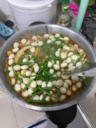 น้ำยาป่าปลาทูตีนไก่