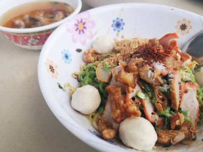อาหาร หรือ เครื่องดื่ม