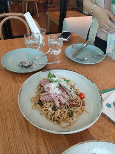 อาหาร หรือ เครื่องดื่ม