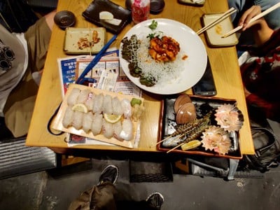 อาหาร หรือ เครื่องดื่ม