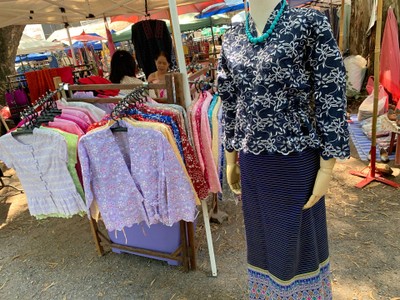 กาดโก้งโค้ง คณะเกษตร มช.