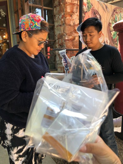 มาดูแกะได้ครีมรกแกะกลับบ้าน 