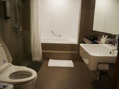 ห้องน้ำ