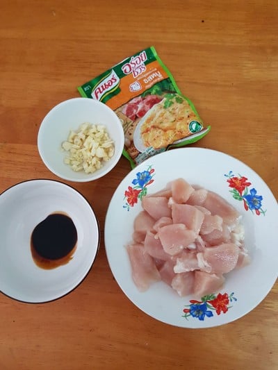 วิธีทำ ไก่ผัดเค็ม วิธีทำ ไก่ผัดเค็ม