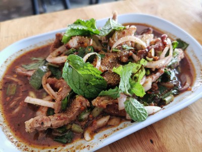 น้ำตกหมู