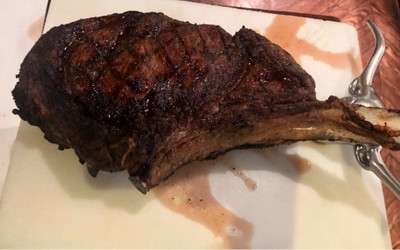 Tomahawk Steak