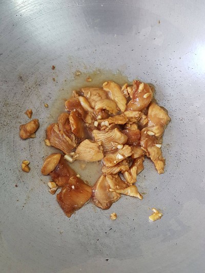 วิธีทำ ไก่ผัดเค็ม วิธีทำ ไก่ผัดเค็ม