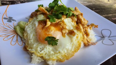 จานใหญ่ บ้านหม้อ